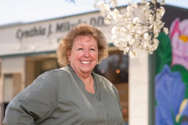 Donna, Dental Hygienist